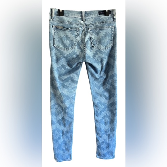 Hostess Pick 🥳💥 Rock & Republic Blue Patterned Women's Jeans - Picture 6 of 11